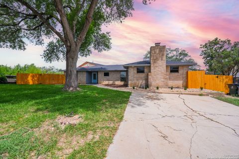 Photo for 1002 River Oak MAIN #MAIN, Seguin, TX 78155 (MLS # 1888071)