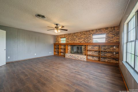 Tiny photo for 1002 River Oak MAIN #MAIN, Seguin, TX 78155 (MLS # 1888071)
