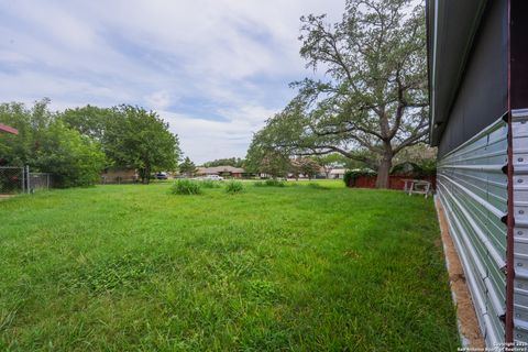 Tiny photo for 1002 River Oak MAIN #MAIN, Seguin, TX 78155 (MLS # 1888071)