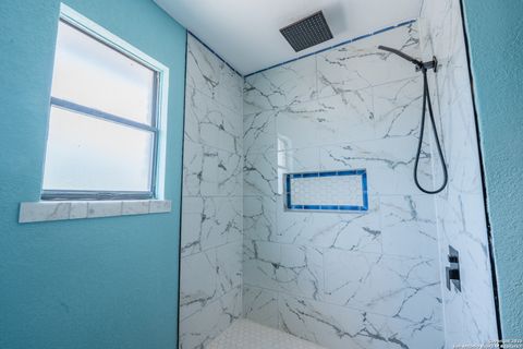 Tiny photo for 1002 River Oak MAIN #MAIN, Seguin, TX 78155 (MLS # 1888071)