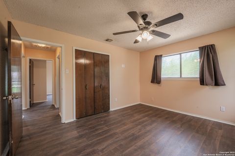 Tiny photo for 1002 River Oak MAIN #MAIN, Seguin, TX 78155 (MLS # 1888071)