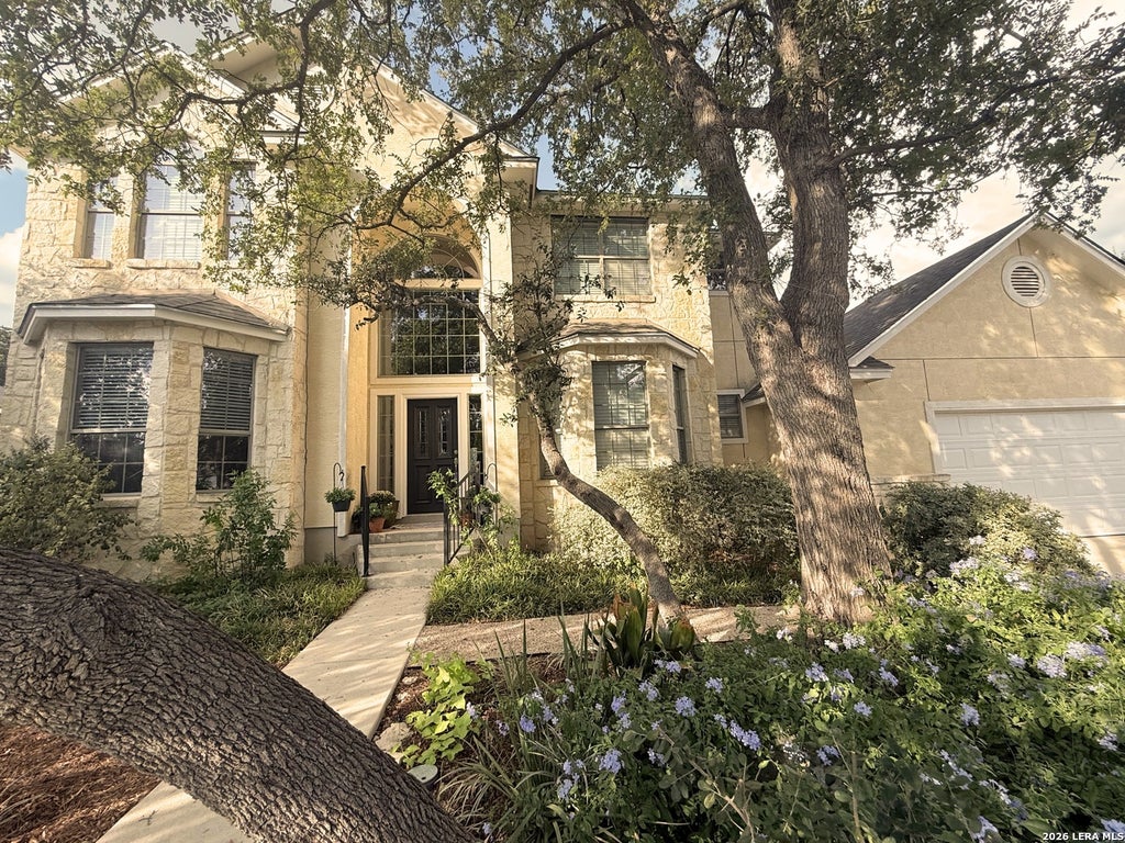 Photo of 31 HORSESHOE CYN, San Antonio, TX 78258 (MLS # 2018853)