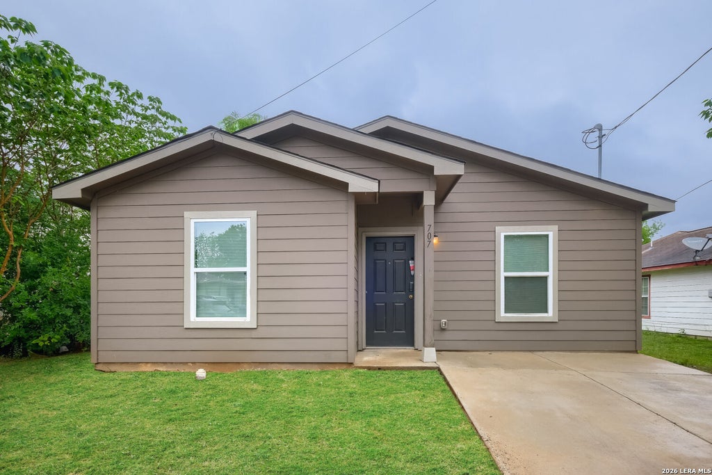 Photo of 707 Sewanee St, San Antonio, TX 78210 (MLS # 1965567)