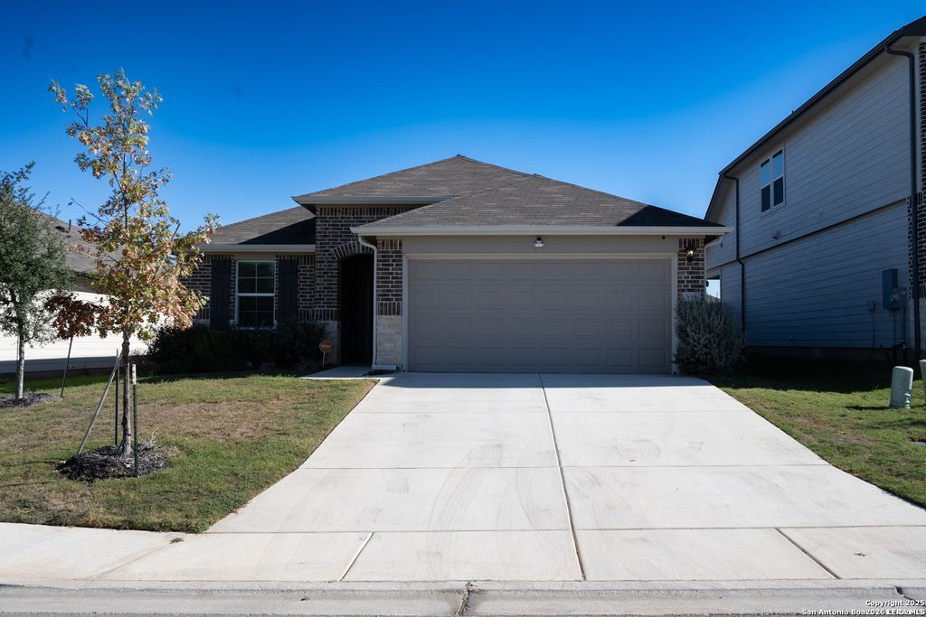 Photo of 556 Chaco Loop, Seguin, TX 78155 (MLS # 1953575)