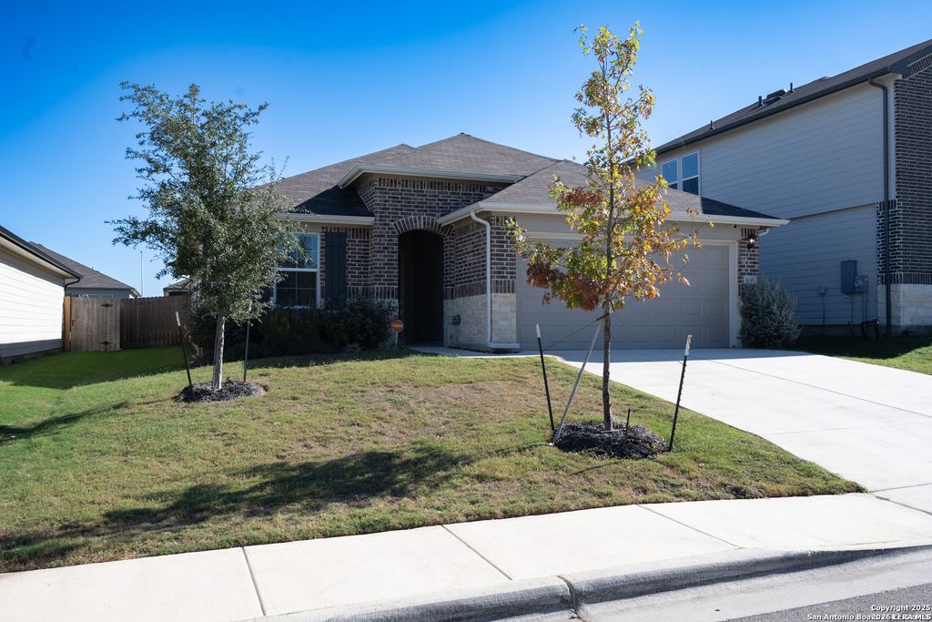 Photo of 556 Chaco Loop, Seguin, TX 78155 (MLS # 1953575)