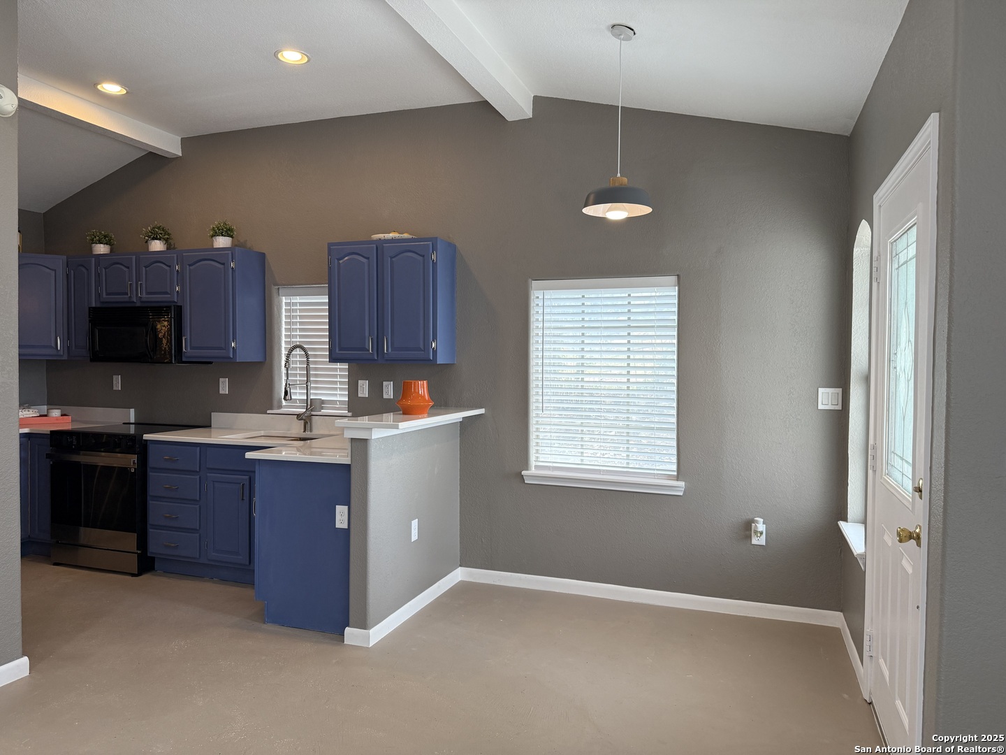 423 W Craig 4