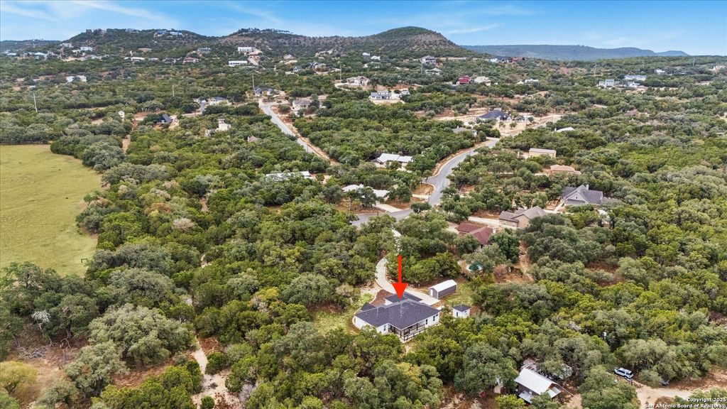 Photo of 195 Crazy Horse Trail, Canyon Lake, TX 78133 (MLS # 1927270)