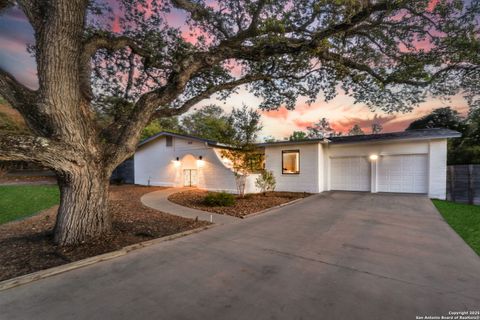 608 El Portal Hollywood Park TX 78232