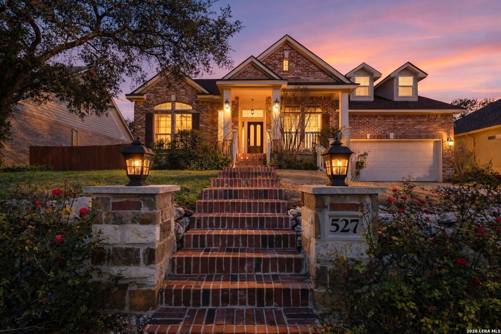 Photo of 527 Mesa Rdg, San Antonio, TX 78258 (MLS # 1925424)