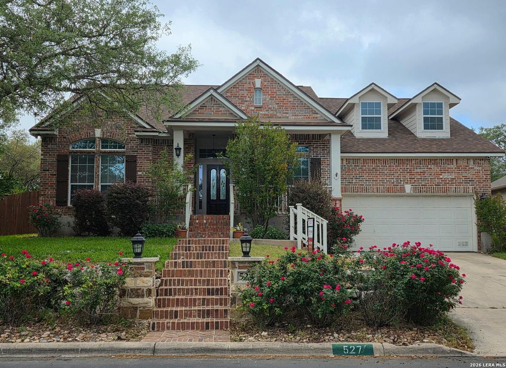 Photo of 527 Mesa Rdg, San Antonio, TX 78258 (MLS # 1925424)