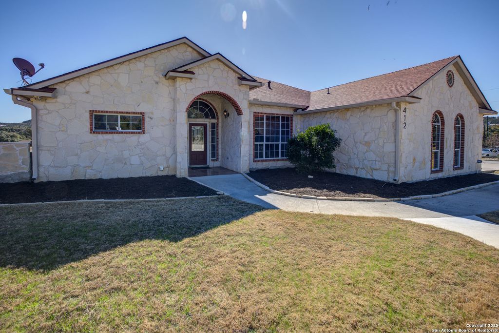 Photo of 412 SHAYLA LN, Canyon Lake, TX 78133 (MLS # 1920967)