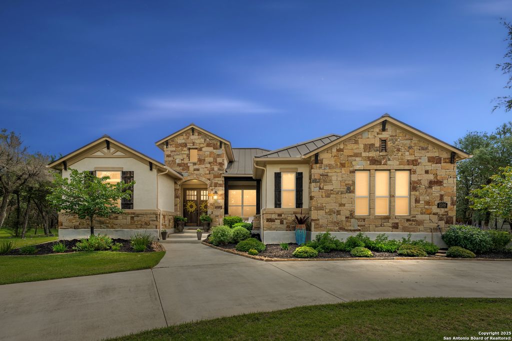 Photo of 2335 Geneseo Oaks, New Braunfels, TX 78132 (MLS # 1928536)