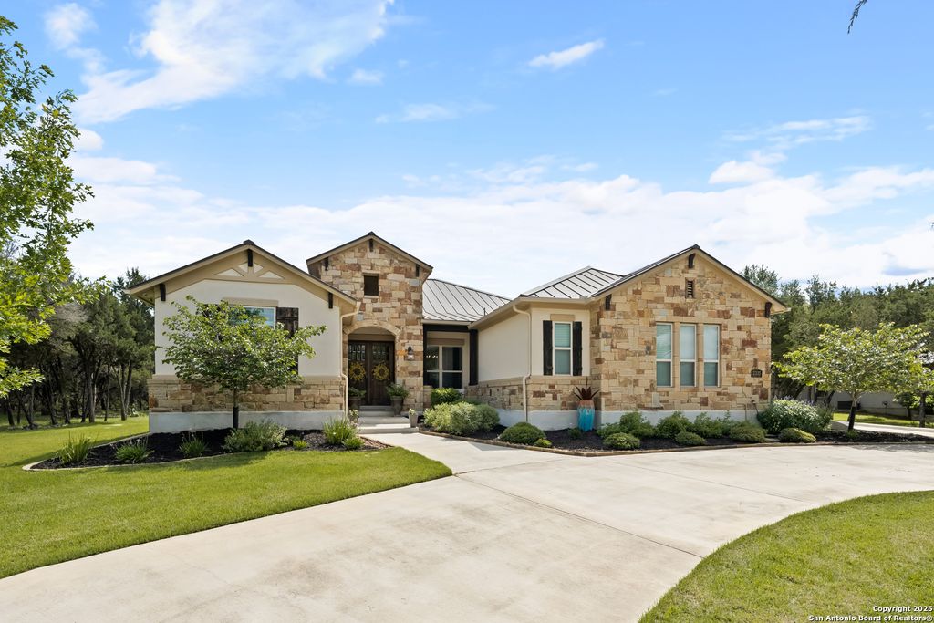 Photo of 2335 Geneseo Oaks, New Braunfels, TX 78132 (MLS # 1928536)