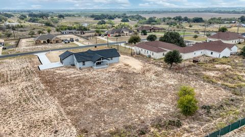 A home in Floresville