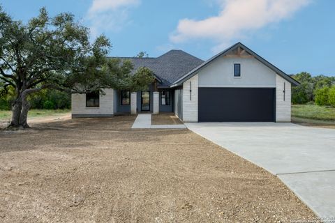 A home in Blanco