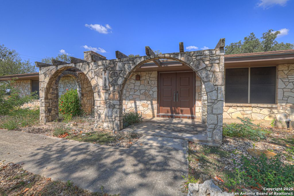 Photo of 255 Brehm Ln, Cibolo, TX 78108 (MLS # 1913795)