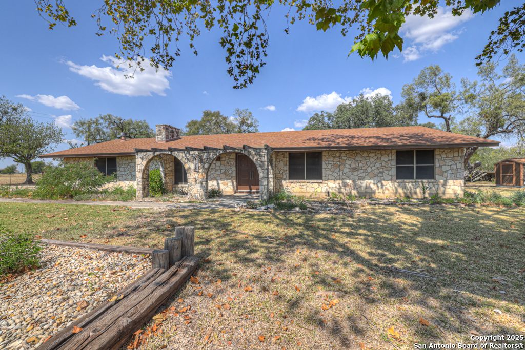 Photo of 255 Brehm Ln, Cibolo, TX 78108 (MLS # 1913795)