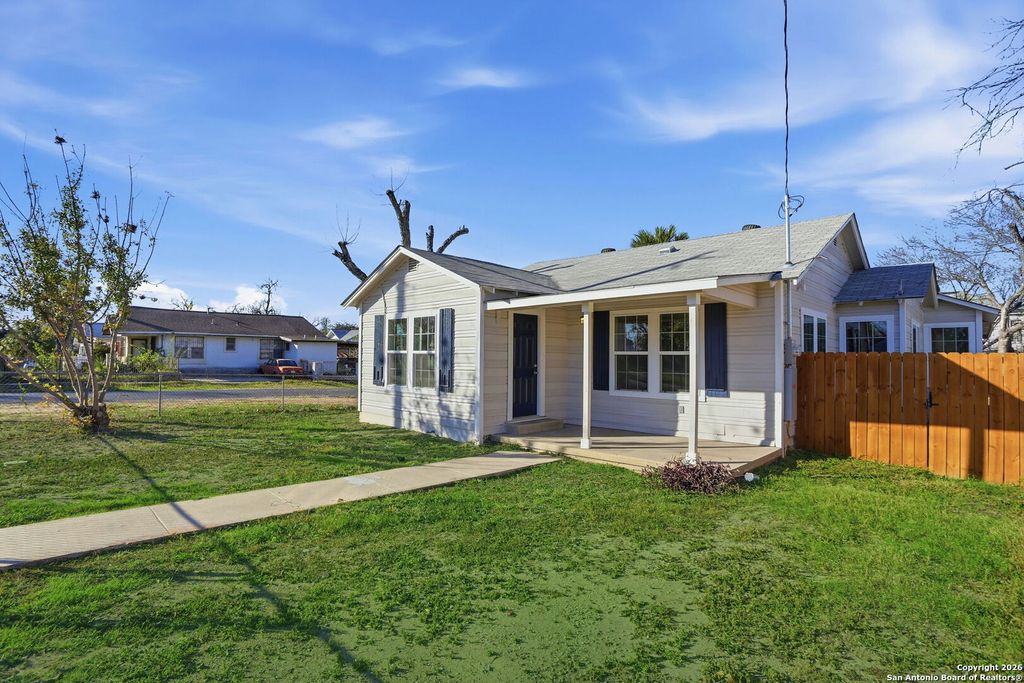 Photo of 1203 Denver Blvd, San Antonio, TX 78210 (MLS # 1931624)