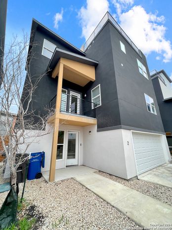 Single Family Residence at 100 Lewis St 2