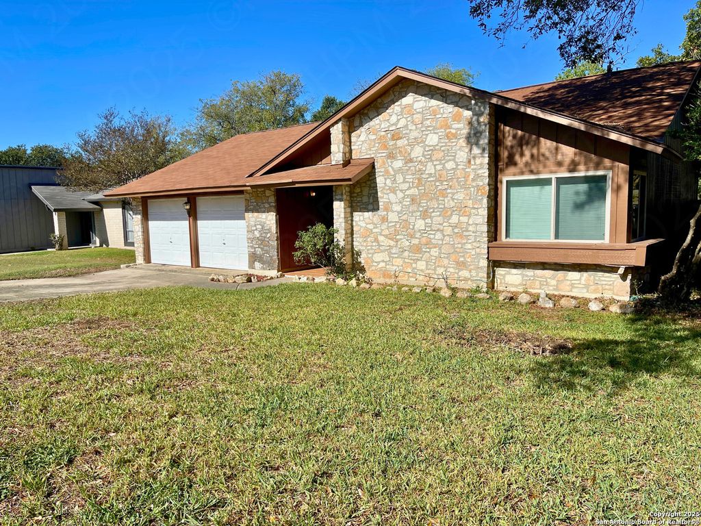 Photo of 5959 OAK RUN ST, San Antonio, TX 78247 (MLS # 1926115)