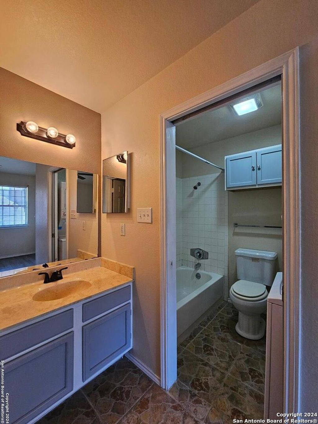 Photo of 4803 Hamilton Wolfe 312 #312, San Antonio, TX 78229 (MLS # 1953631)