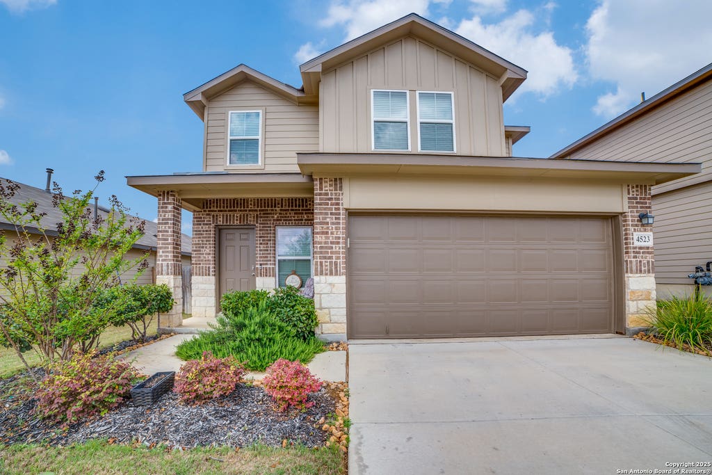 Photo of 4523 FELSITE AVE, San Antonio, TX 78253 (MLS # 1990006)