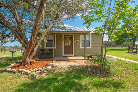 A home in Bandera