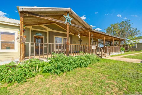 A home in Bandera