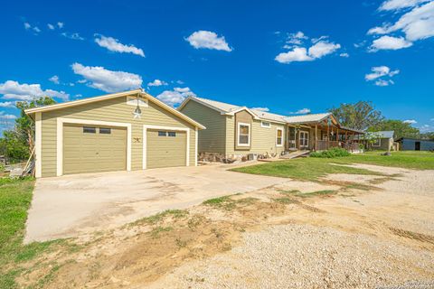 A home in Bandera