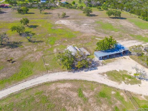 A home in Bandera