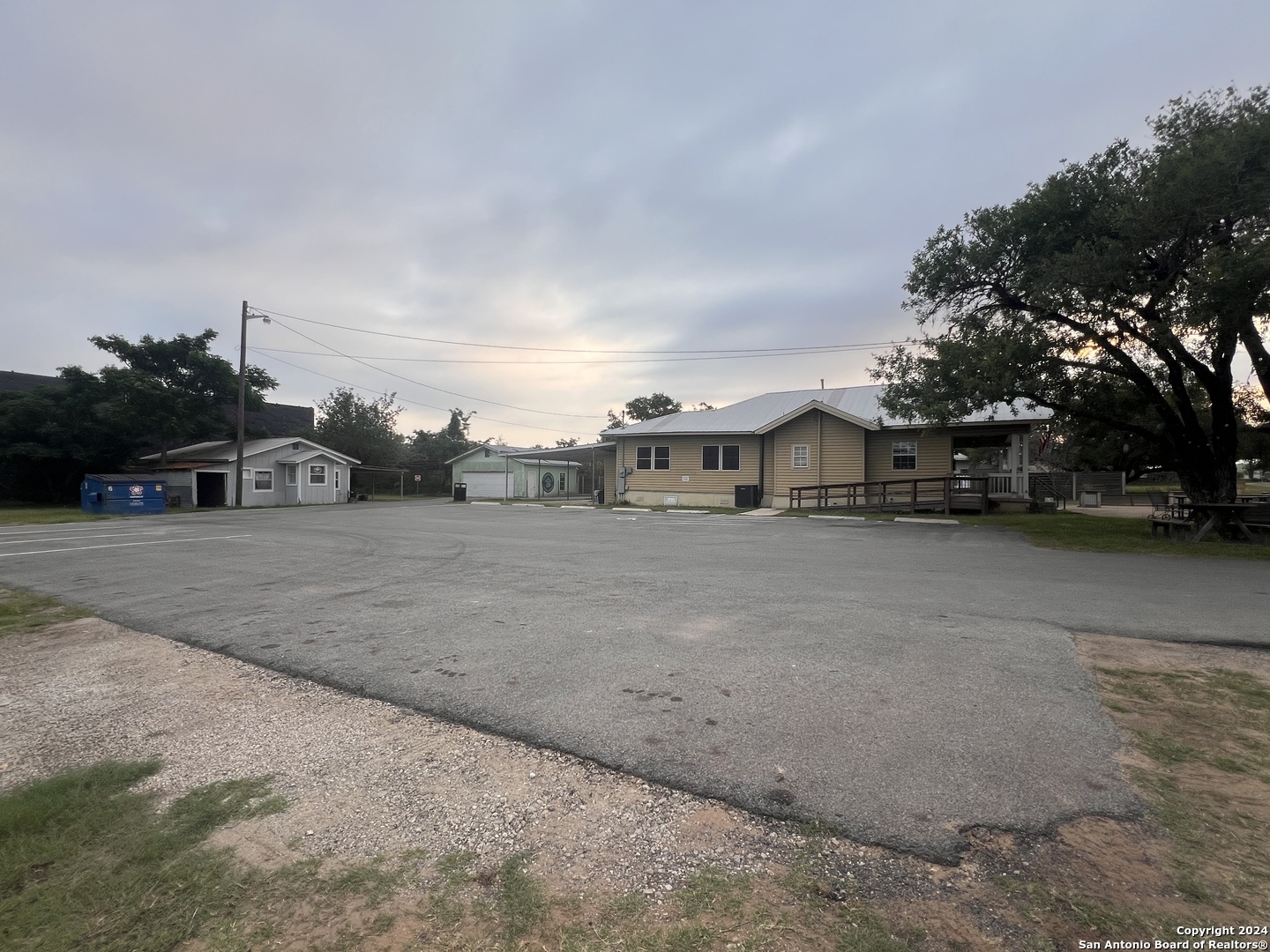 View Property 1507 GOODWIN ST, Pleasanton, TX 78064 Dowdy Real Estate