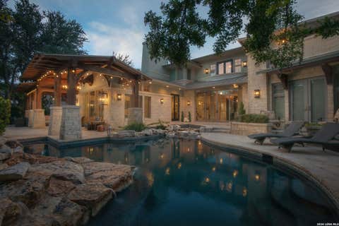 Property photo of 18918 De Enclave, San Antonio, TX 78258