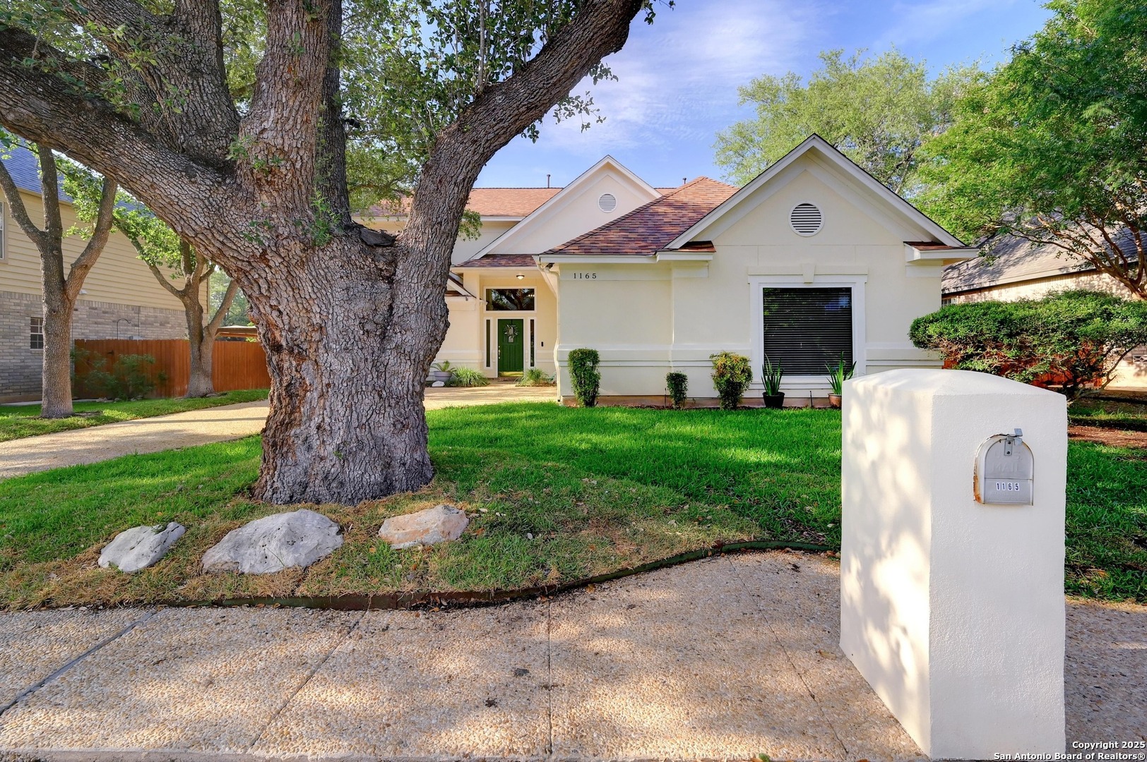 1165 Mesa Blanca