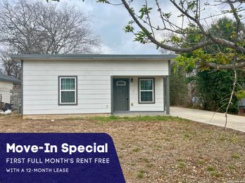 Single Family Residence at 455 LINCOLNSHIRE DR