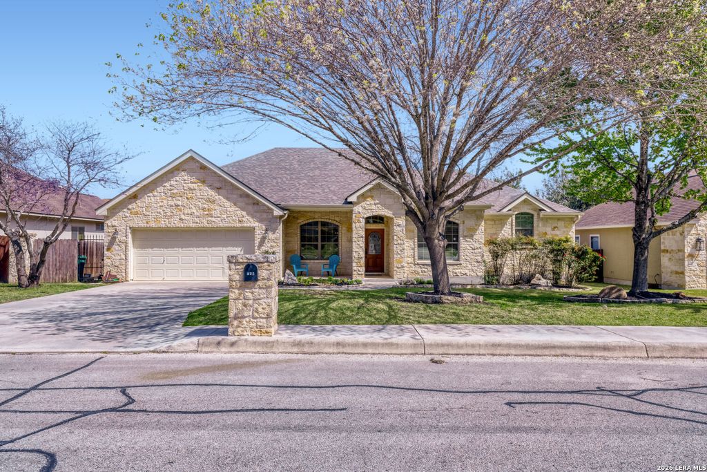 Photo of 225 Lone Tree, Boerne, TX 78006 (MLS # 1950202)