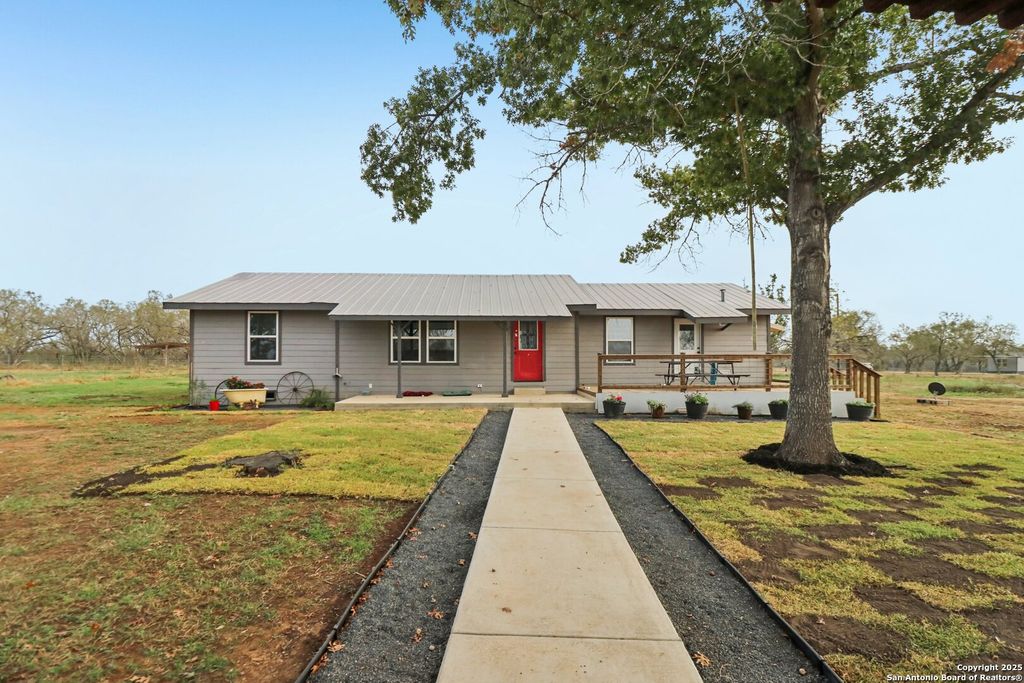 Photo of 5054 Odaniel, Seguin, TX 78155 (MLS # 1925486)