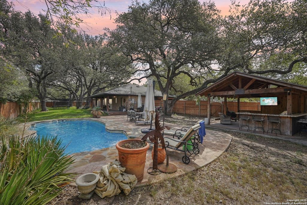 Photo of 340 Sollock, Devine, TX 78016 (MLS # 1910316)