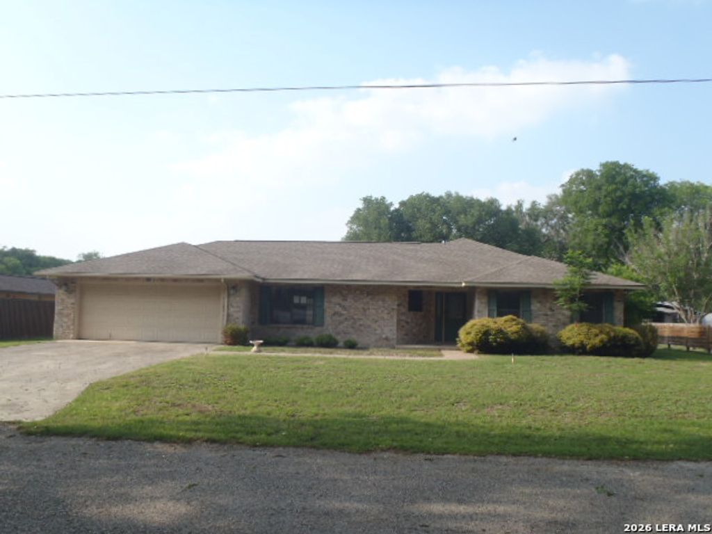 Photo of 2620 Blumberg Park Rd, Seguin, TX 78155 (MLS # 1964859)