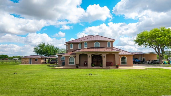 165 PRIVATE ROAD 8250, RUNGE, TX 78151 - Image 4a0158d9d52f2f4e482e94e5991bcc97/390493057