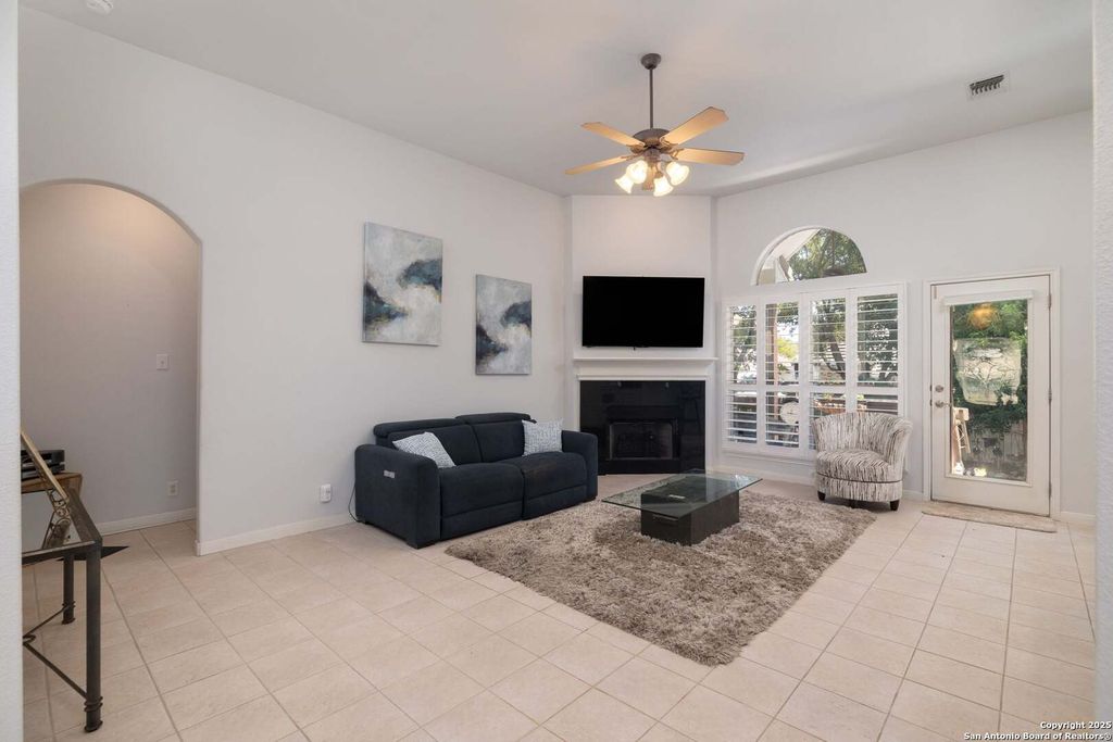 Photo of 914 Grassy Meadows, San Antonio, TX 78258 (MLS # 1924893)