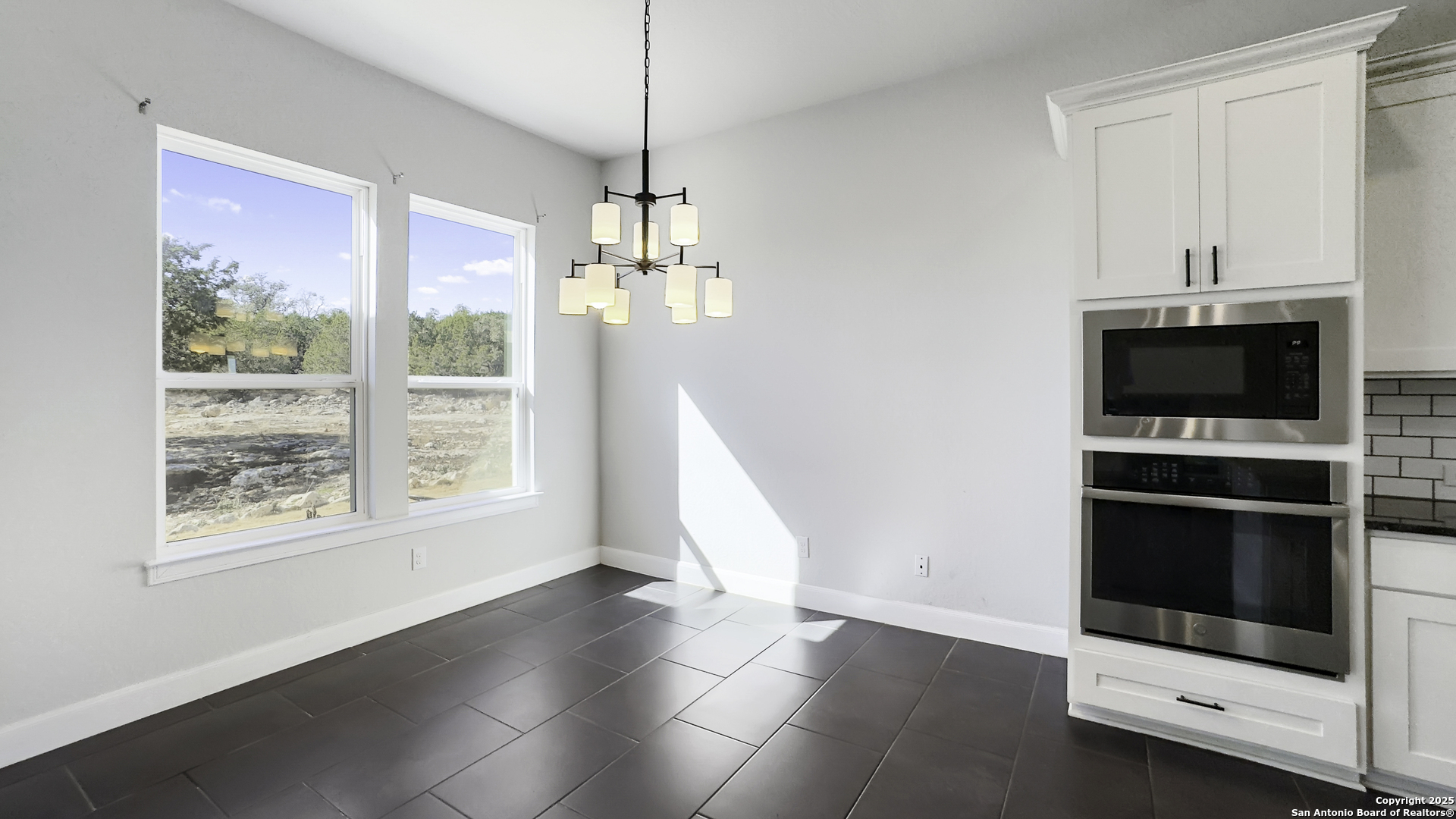 228 HIGH POINT CIR