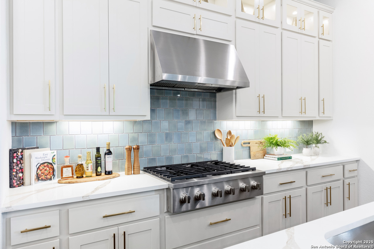 Search 11758 Stoltzer