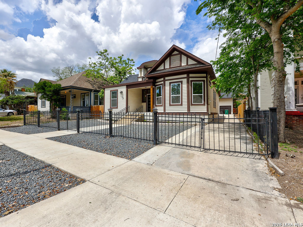 Property photo 4