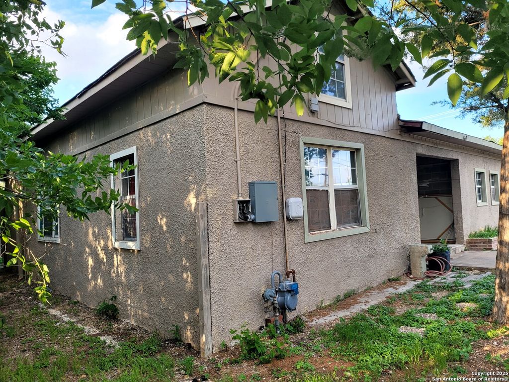 Photo of 415 Gray, San Antonio, TX 78208 (MLS # 1863300)