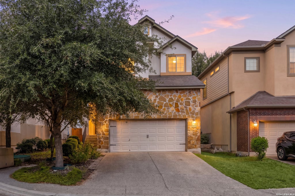 Photo of 1311 CRESSWELL CV, San Antonio, TX 78258 (MLS # 2022661)
