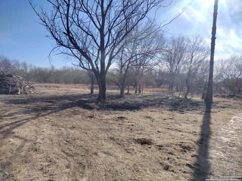 A home in Atascosa