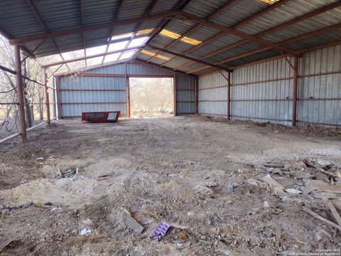 A home in Atascosa