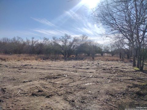 A home in Atascosa