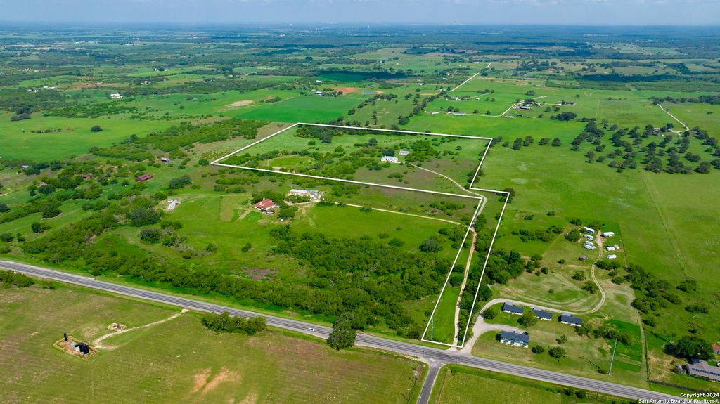 Photo of 1385 Hwy 97 E, Floresville, TX 78114 (MLS # 1802131)