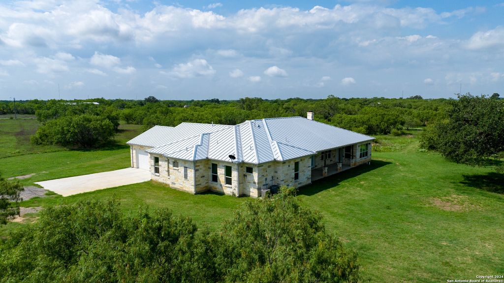 Photo of 1385 Hwy 97 E, Floresville, TX 78114 (MLS # 1802131)
